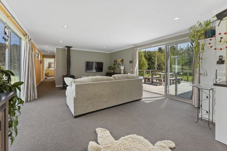 Photo of property in 438 Whitemans Valley Road, Whitemans Valley, Upper Hutt, 5371