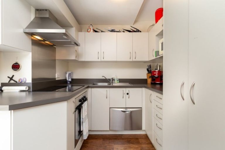 Photo of property in 4/30 Mathesons Road, Phillipstown, Christchurch, 8011