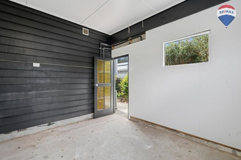 Photo of property in 87a Main Road, Wainuiomata, Lower Hutt, 5014