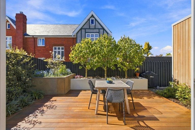 Photo of property in 3/130 Office Road, Merivale, Christchurch, 8014