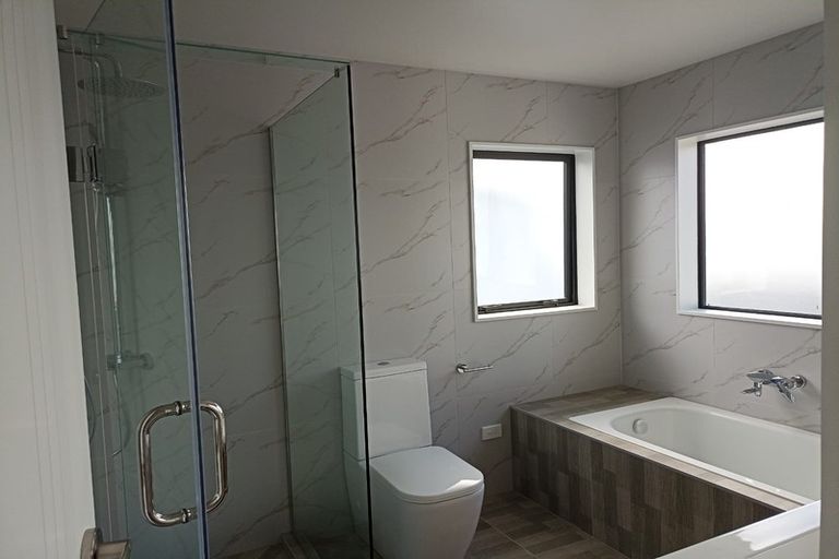 Photo of property in 20 Umu Place, Mangere, Auckland, 2022