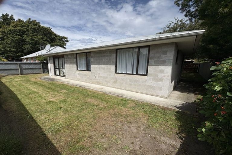 Photo of property in 21 Ballantyne Avenue, Upper Riccarton, Christchurch, 8041