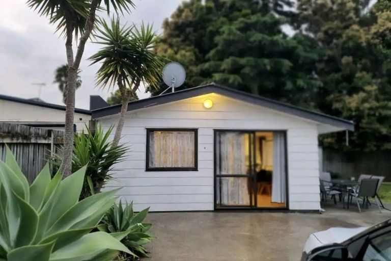 Photo of property in 71 Casuarina Road, Half Moon Bay, Auckland, 2012