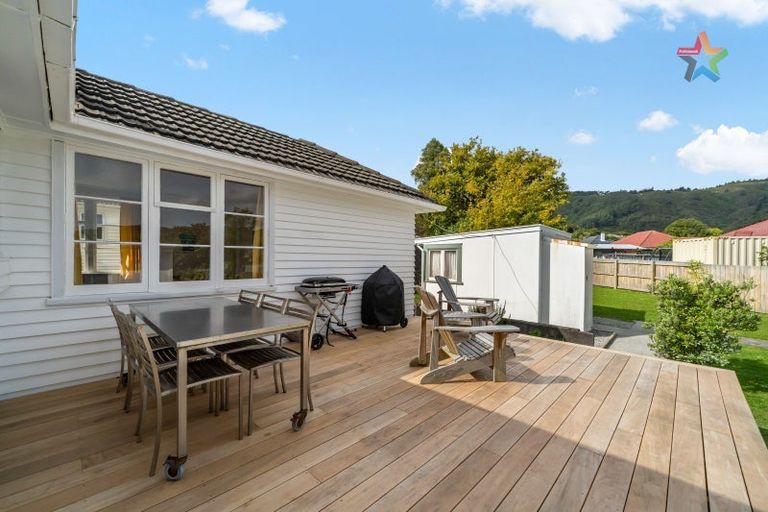 Photo of property in 30 Fleet Street, Naenae, Lower Hutt, 5011