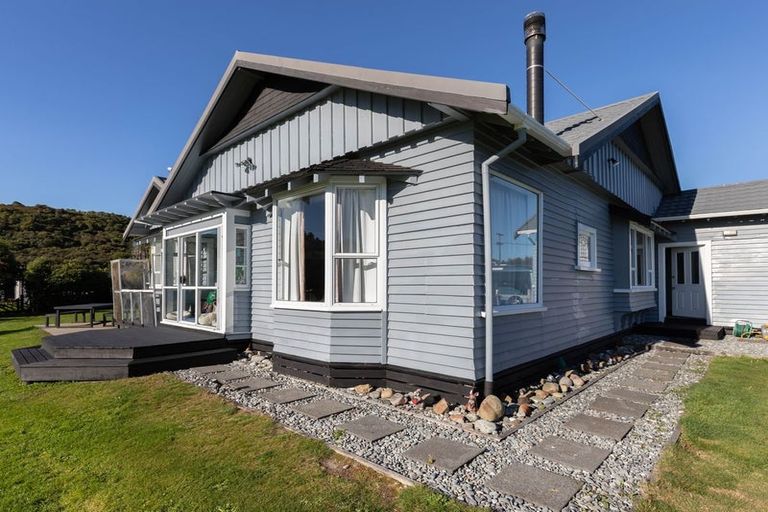 Photo of property in 1 Trickies Road, Gladstone, Greymouth, 7805
