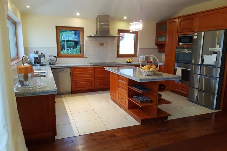 Photo of property in 7 Craigieburn Lane, Mount Pleasant, Christchurch, 8081