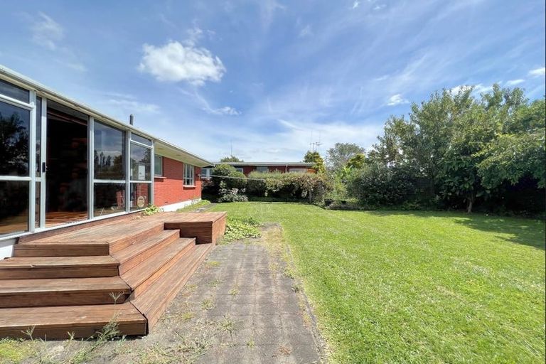 Photo of property in 23 Chedworth Avenue, Chedworth, Hamilton, 3210