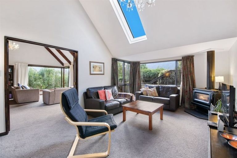 Photo of property in 7 Shalamar Drive, Cashmere, Christchurch, 8022