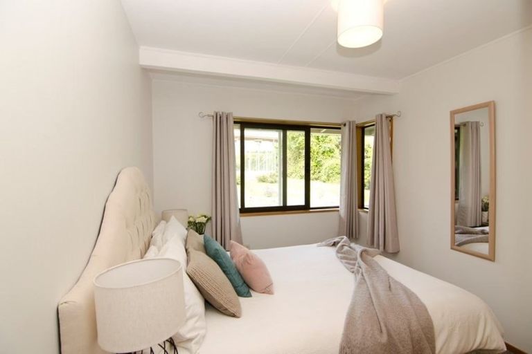 Photo of property in 43 Cheviot Street, Roxburgh, 9500