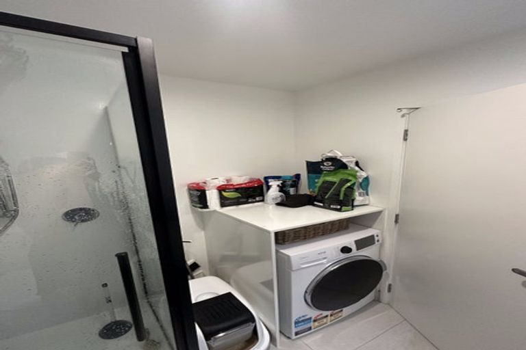 Photo of property in 10 Rara Lane, Manukau, Auckland, 2104