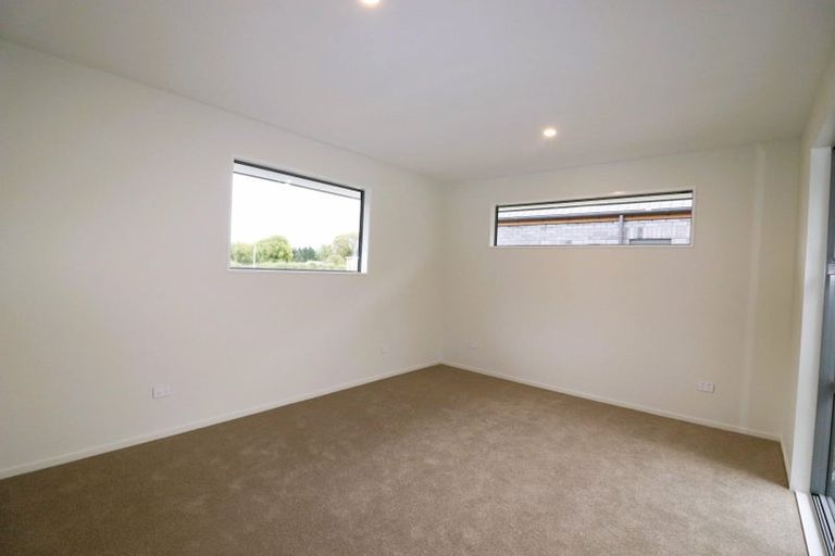 Photo of property in 3 Oakbridge Boulevard, Marshland, Christchurch, 8051