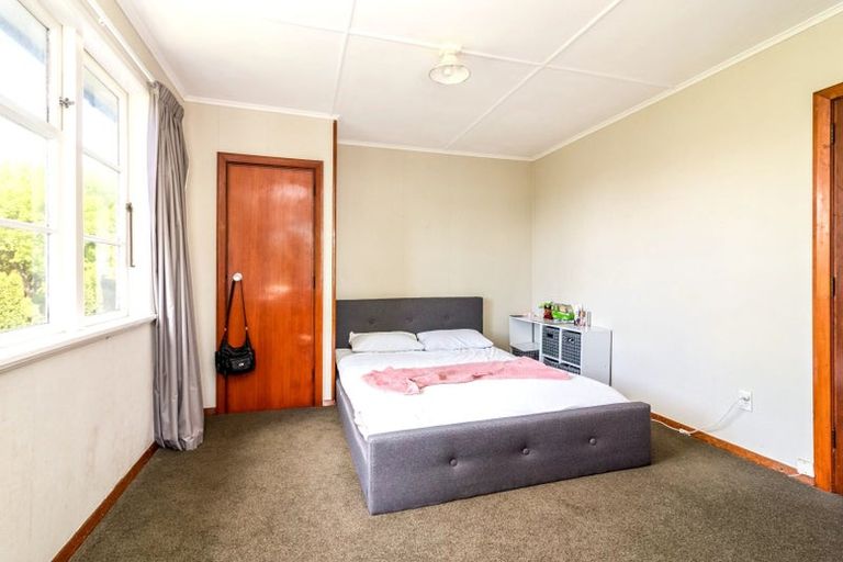 Photo of property in 15 Attlee Crescent, Bryndwr, Christchurch, 8053