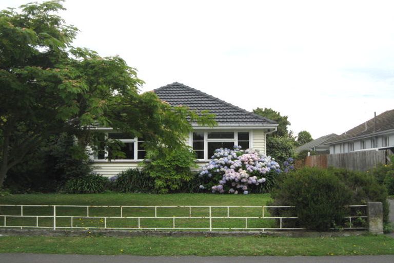 Photo of property in 1/12 Maryhill Avenue, Hoon Hay, Christchurch, 8025
