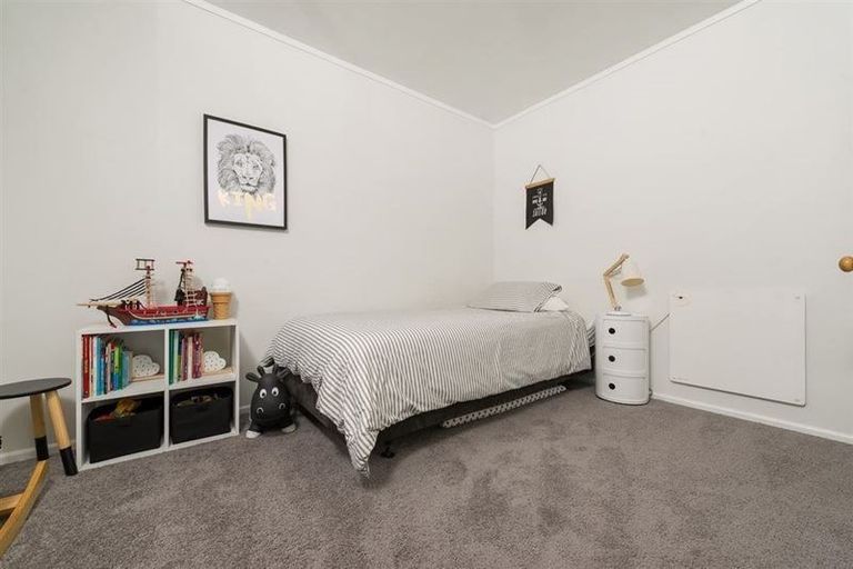 Photo of property in 24 Cedar Terrace, Stanmore Bay, Whangaparaoa, 0932