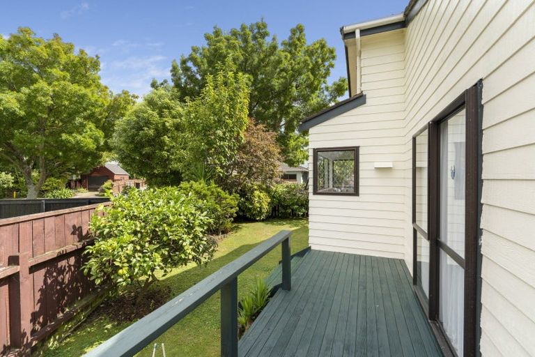 Photo of property in 68 Geraldine Crescent, Cloverlea, Palmerston North, 4412