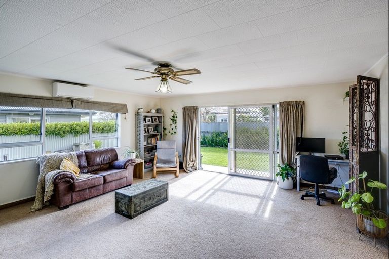 Photo of property in 3/805 Heretaunga Street East, Parkvale, Hastings, 4122