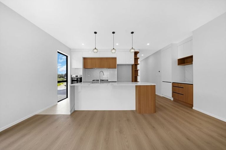Photo of property in 26 Rongoa Maori Way, Pukekohe, 2120