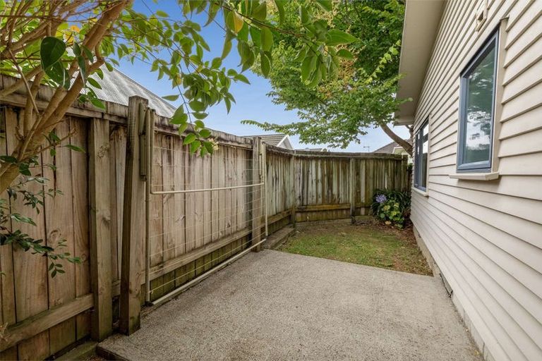 Photo of property in 9 Moore Street, West End, Palmerston North, 4412