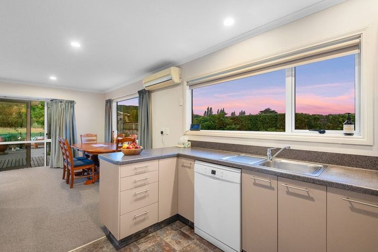 Photo of property in 74 Woodside Road, Woodside, Outram, 9073