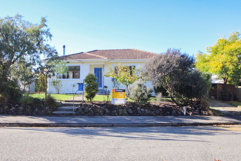 Photo of property in 29 Queens Crescent, Oamaru, 9400