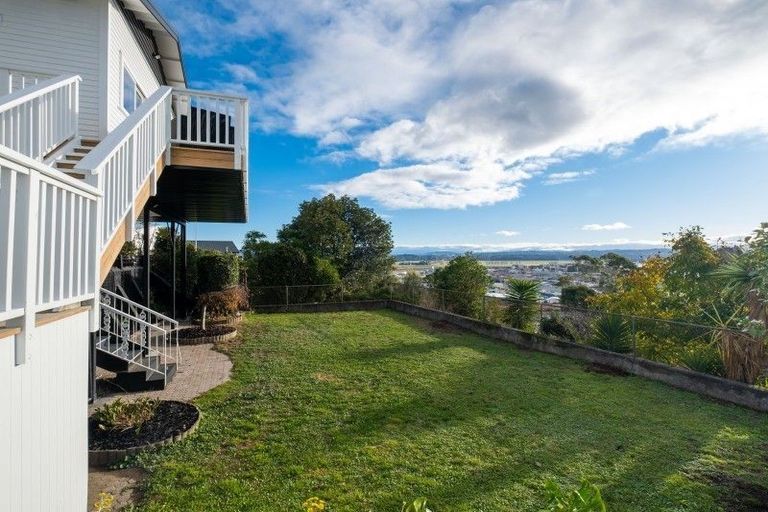 Photo of property in 44 Simla Terrace, Hospital Hill, Napier, 4110