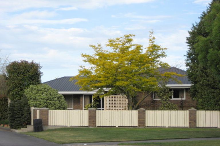 Photo of property in 23 Melford Close, Rangiora, 7400