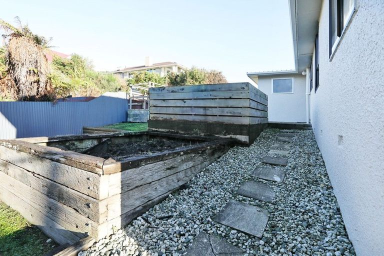 Photo of property in 10 Raymond Street, Bluff, 9814