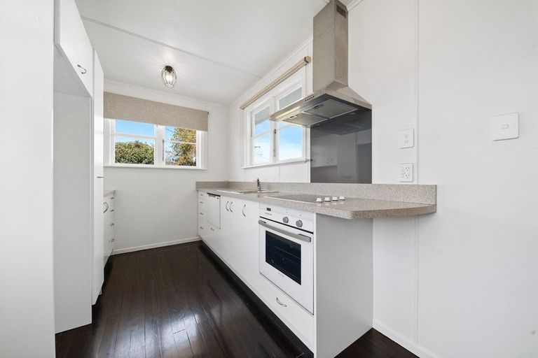 Photo of property in 10 Fergusson Street, Solway, Masterton, 5810