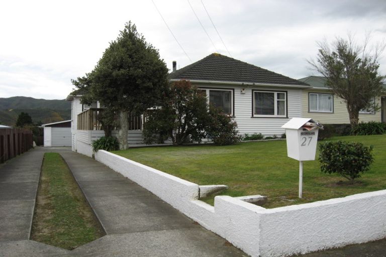 Photo of property in 27 Nelson Crescent, Wainuiomata, Lower Hutt, 5014