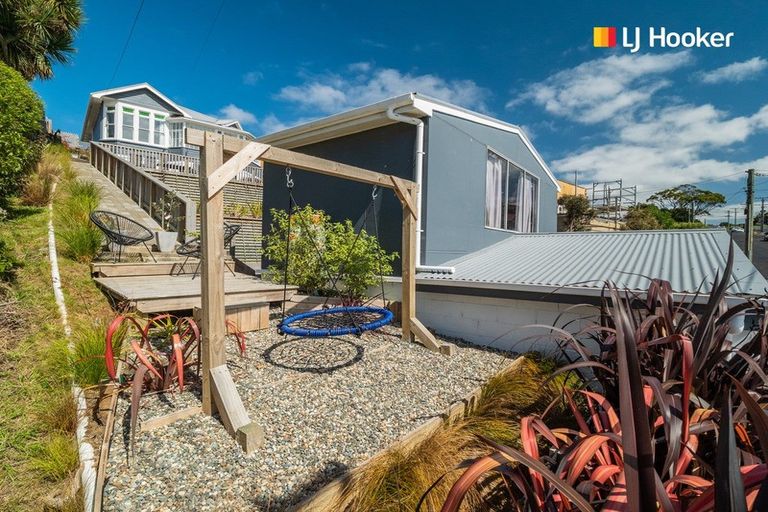 Photo of property in 5 Preston Crescent, Belleknowes, Dunedin, 9011