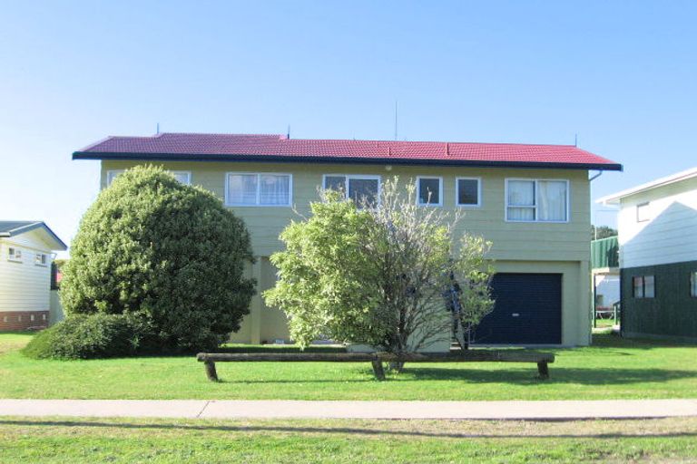 Photo of property in 11 Captain Cook Road, Cooks Beach, Whitianga, 3591