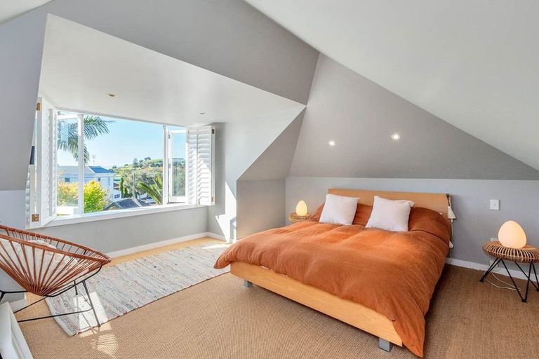 Photo of property in 26 Church Street, Devonport, Auckland, 0624