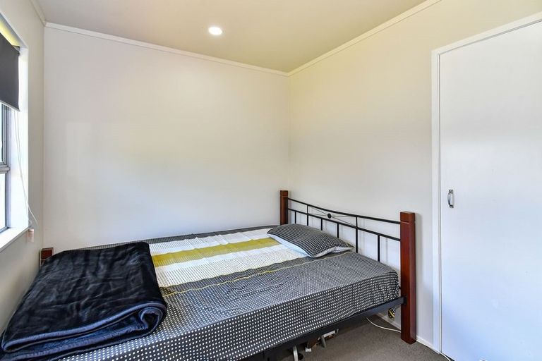 Photo of property in 2/60 Moncrieff Avenue, Clendon Park, Auckland, 2103