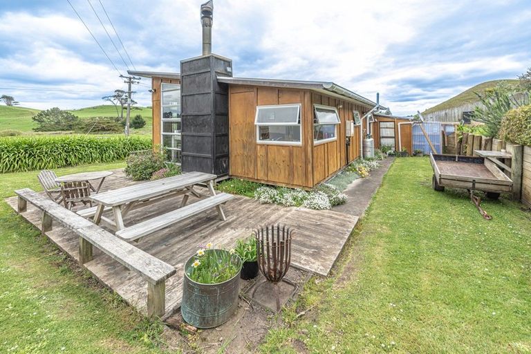 Photo of property in 97 Mowhanau Drive, Kai Iwi, Whanganui, 4574