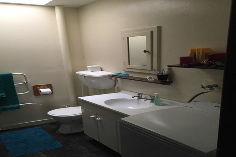 Photo of property in 4/107 Holly Road, St Albans, Christchurch, 8014