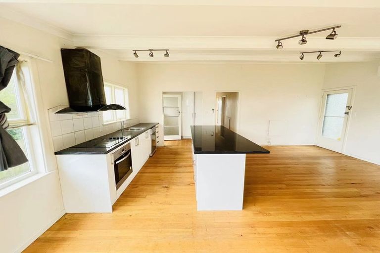 Photo of property in 154 Manuka Road, Bayview, Auckland, 0629