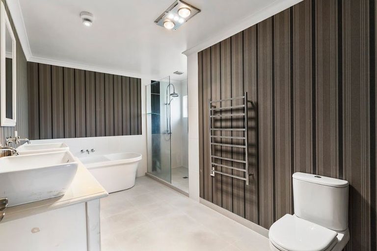 Photo of property in 816 Redoubt Road, Flat Bush, Auckland, 2019