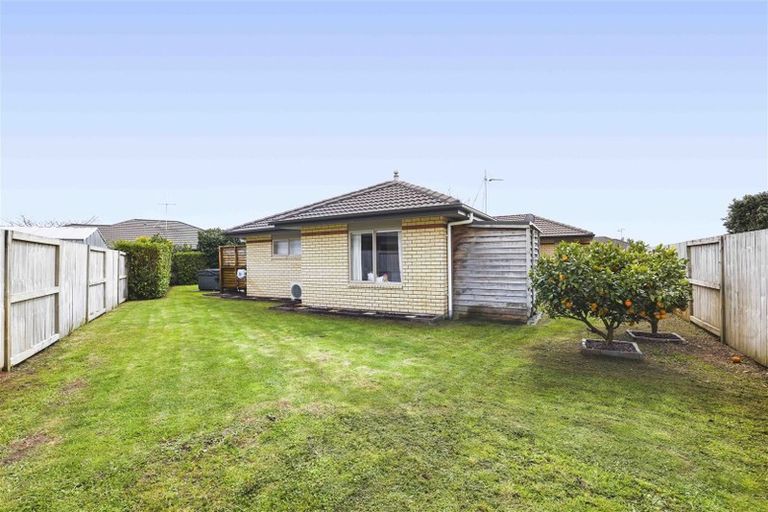 Photo of property in 6 Holly Place, Rototuna North, Hamilton, 3210