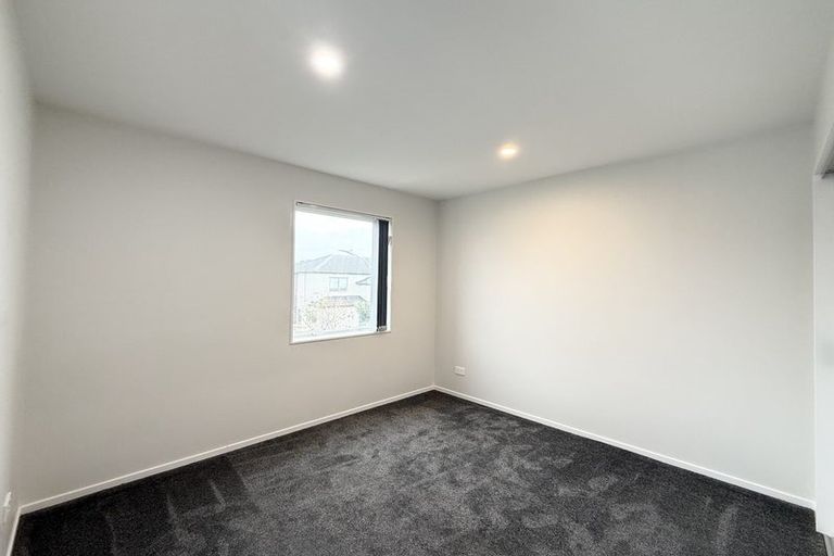 Photo of property in 6 Riroriro Close, Papakura, 2110