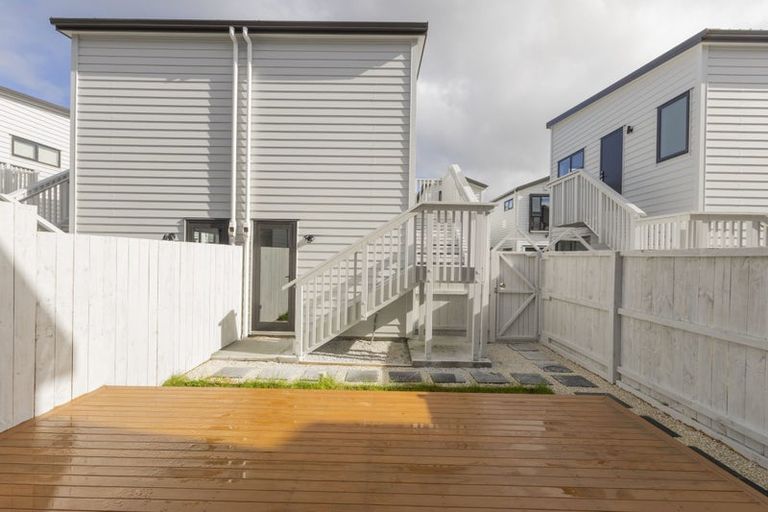 Photo of property in 24 Tukauri Place, Papakura, 2110