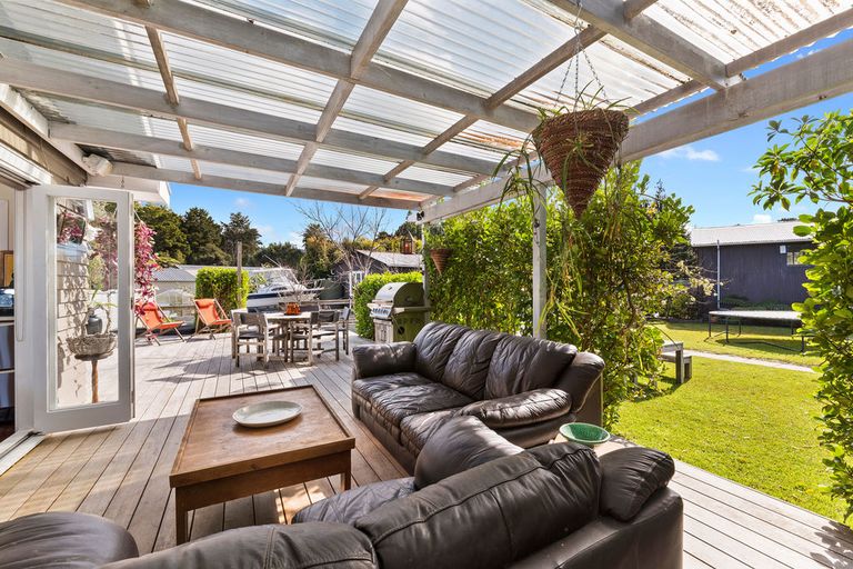 Photo of property in 523 Matakana Road, Warkworth, 0985