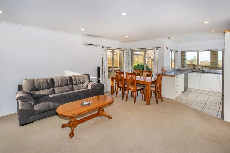 Photo of property in 23a Abercrombie Street, Howick, Auckland, 2014