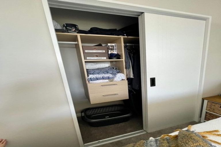 Photo of property in 5 Toanui Road, Hobsonville, Auckland, 0616