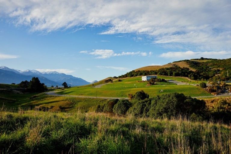 Photo of property in 13 Knowles Crescent, Kaikoura Flat, Kaikoura, 7371