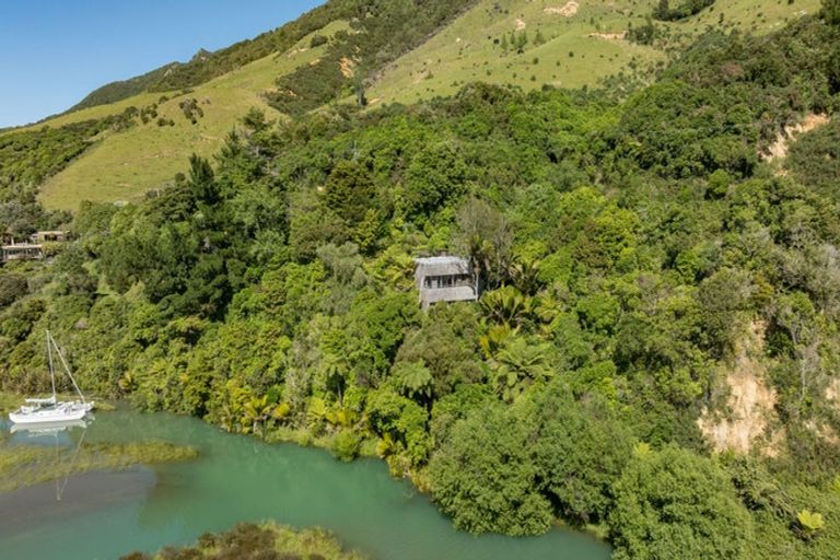 Photo of property in 580 Cable Bay Road, Cable Bay, Nelson, 7071