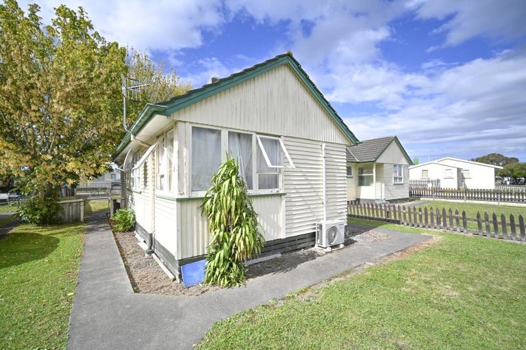 Photo of property in 713-715 Kiwi Street, Camberley, Hastings, 4120