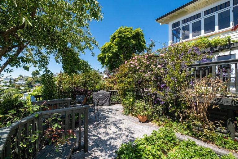 Photo of property in 35 Goldsmith Road, Hospital Hill, Napier, 4110