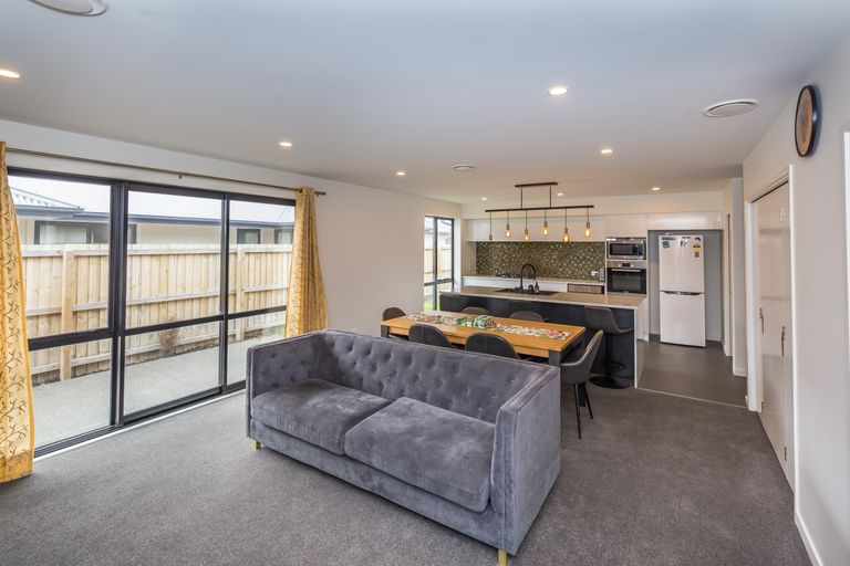 Photo of property in 4 Katrine Drive, Marshland, Christchurch, 8083