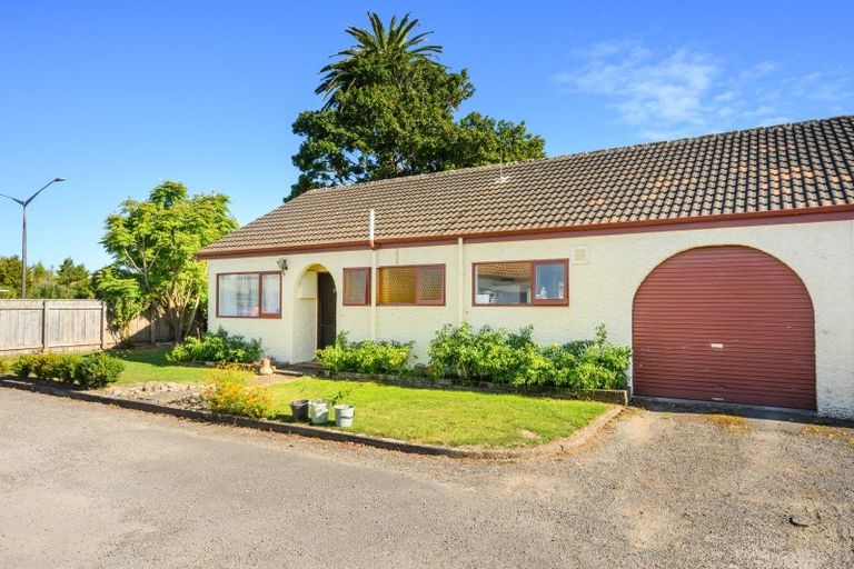 Photo of property in 1/133 Cook Street, West End, Palmerston North, 4410