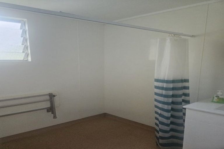 Photo of property in 860 Hokio Beach Road, Hokio Beach, Levin, 5571